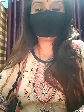 Aishwaryaa 69 online show from 10-13-25, 02:17