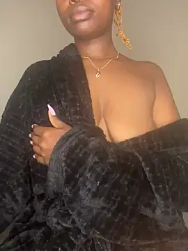 Snapshot of Fury_Foxy chatting on 02-01-25, 02:37 Fury Foxy online show from 02-01-25, 02:37