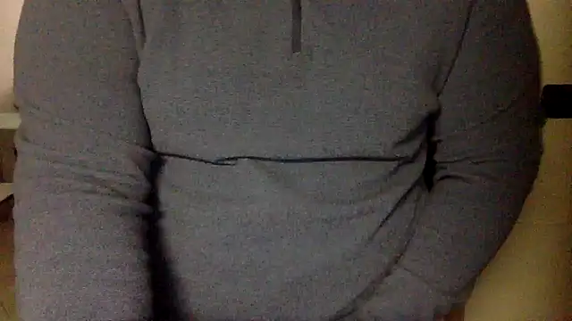 Snapshot of Gladiator_3 chatting on 02-10-25, 01:01 Gladiator 3 online show from 02-10-25, 01:01