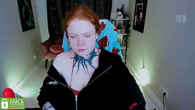 Snapshot of Cassie_xKiss chatting on 03-21-25, 03:01 Cassie xKiss online show from 03-21-25, 03:01