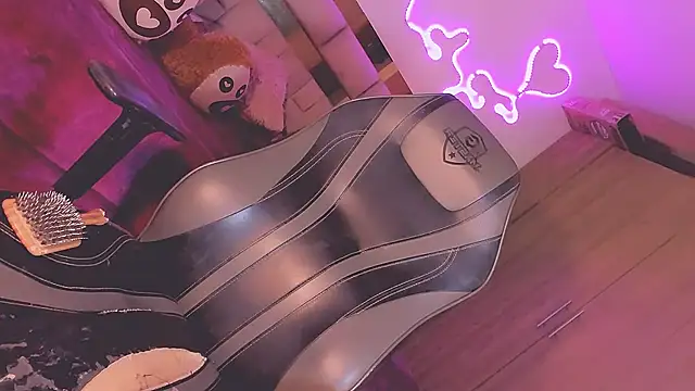 Vianca Chanel online show from 12-07-24, 03:04