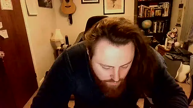 Snapshot of Hairy_Guy30 chatting on 01-13-26, 04:12 Hairy Guy30 online show from 01-13-26, 04:12