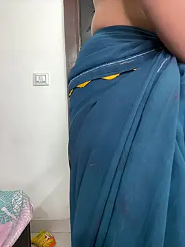 Snapshot of Cute-Russian chatting on 02-12-25, 10:35 Cute-Russian online show from 02-12-25, 10:35