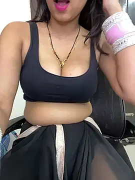 Snapshot of Cute-Russian chatting on 03-11-25, 04:43 Cute-Russian online show from 03-11-25, 04:43