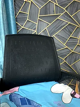 Snapshot of Cute-Russian chatting on 09-24-25, 04:27 Cute-Russian online show from 09-24-25, 04:27