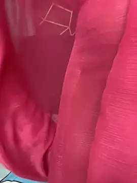 Snapshot of Cute-Russian chatting on 09-25-25, 04:38 Cute-Russian online show from 09-25-25, 04:38