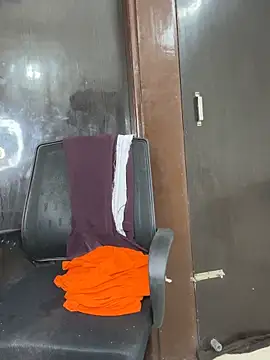 Snapshot of Cute-Russian chatting on 10-11-25, 04:44 Cute-Russian online show from 10-11-25, 04:44