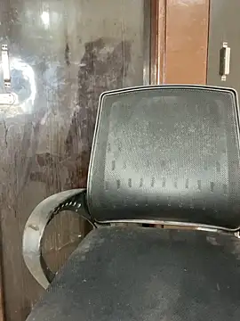 Snapshot of Cute-Russian chatting on 10-14-25, 04:35 Cute-Russian online show from 10-14-25, 04:35