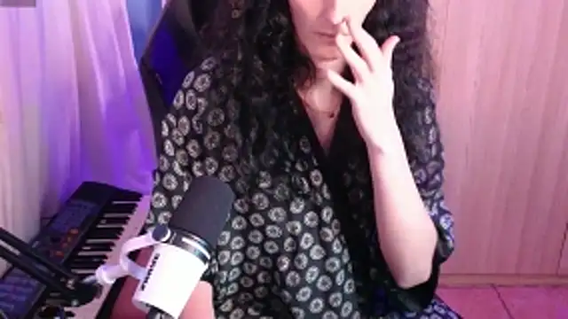 MemiKouki online show from 03-25-26, 11:33