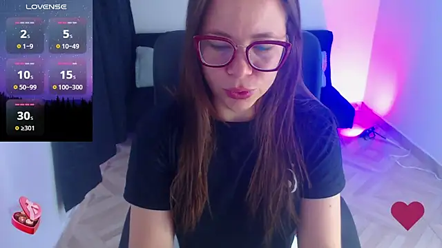 SharonR1 online show from 04-04-26, 11:51