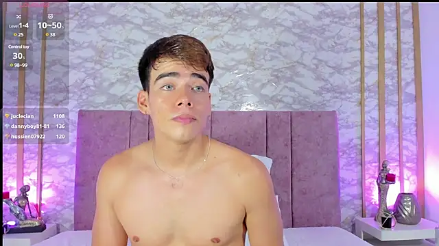 Snapshot of its_liam18 chatting on 12-02-24, 12:19 its liam18 online show from 12-02-24, 12:19
