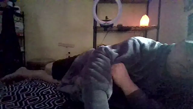 Snapshot of Mic_Oxinner chatting on 11-09-25, 07:34 Mic Oxinner online show from 11-09-25, 07:34