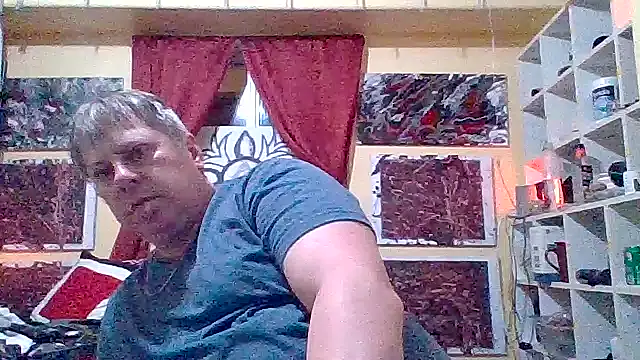 Snapshot of Mic_Oxinner chatting on 11-18-25, 09:14 Mic Oxinner online show from 11-18-25, 09:14