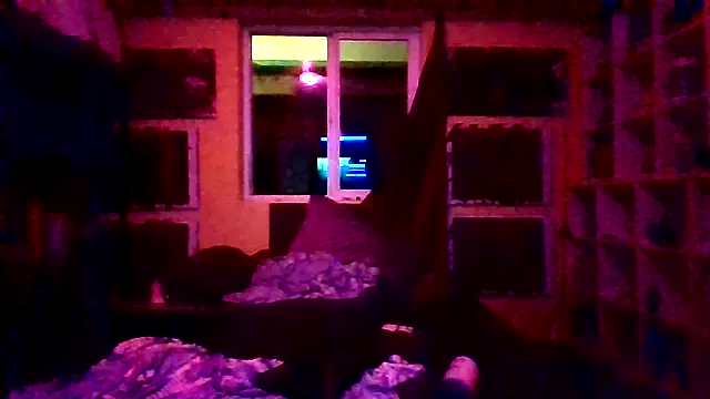 Snapshot of Mic_Oxinner chatting on 12-18-25, 10:54 Mic Oxinner online show from 12-18-25, 10:54