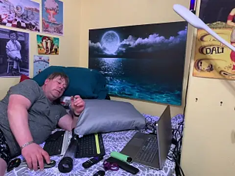 Mic Oxinner online show from 04-08-26, 02:06