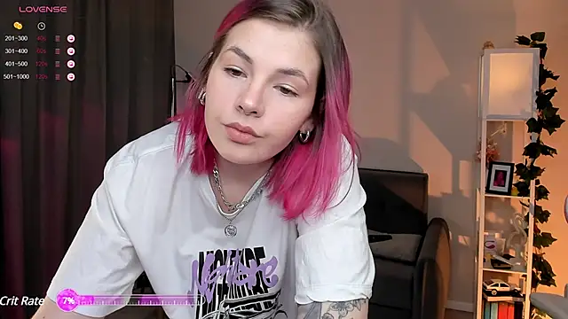 Snapshot of AnnaTrueno chatting on 02-25-25, 04:53 AnnaTrueno online show from 02-25-25, 04:53