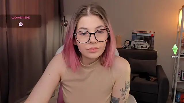Snapshot of AnnaTrueno chatting on 03-15-25, 03:37 AnnaTrueno online show from 03-15-25, 03:37