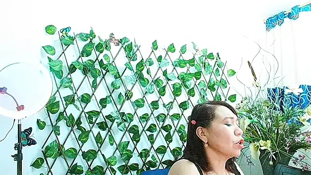 dannamomcerrat online show from 09-28-25, 08:47