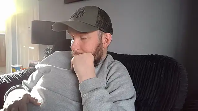 Snapshot of Chubbydan chatting on 12-04-24, 12:25 Chubbydan online show from 12-04-24, 12:25