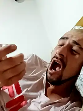 Snapshot of fire_menxxx001 chatting on 12-12-24, 07:37 fire menxxx001 online show from 12-12-24, 07:37