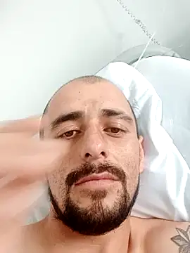 Snapshot of fire_menxxx001 chatting on 12-21-24, 02:58 fire menxxx001 online show from 12-21-24, 02:58