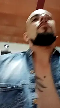 Snapshot of fire_menxxx001 chatting on 02-08-25, 06:33 fire menxxx001 online show from 02-08-25, 06:33