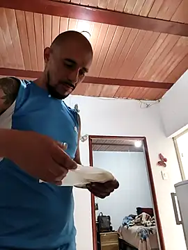 Snapshot of fire_menxxx001 chatting on 01-06-26, 06:11 fire menxxx001 online show from 01-06-26, 06:11