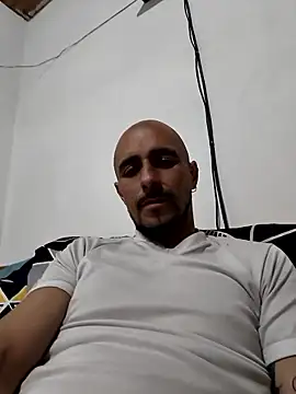 Snapshot of fire_menxxx001 chatting on 01-14-26, 05:57 fire menxxx001 online show from 01-14-26, 05:57