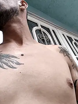 Snapshot of fire_menxxx001 chatting on 02-13-26, 05:09 fire menxxx001 online show from 02-13-26, 05:09