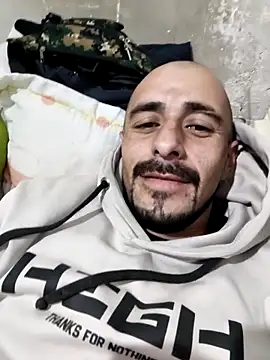 Snapshot of fire_menxxx001 chatting on 02-25-26, 08:35 fire menxxx001 online show from 02-25-26, 08:35