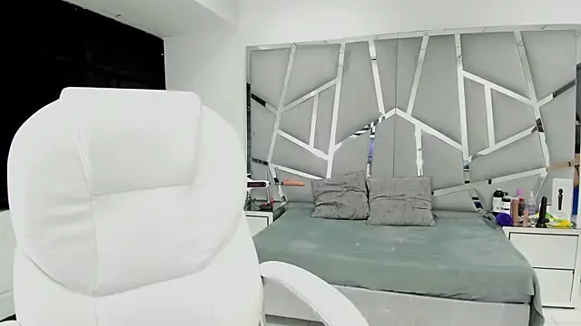 Catherinee69 x online show from 02-14-25, 02:18