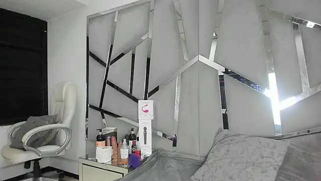 Catherinee69 x online show from 11-11-25, 03:39