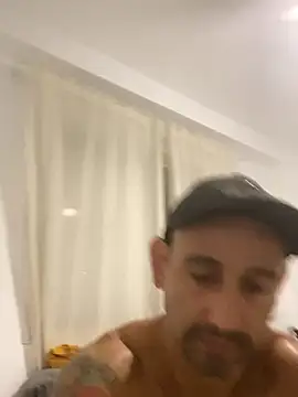 Snapshot of Ney-sp chatting on 10-05-25, 10:29 Ney-sp online show from 10-05-25, 10:29