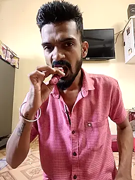 Snapshot of saggy1218 chatting on 11-07-25, 03:50 saggy1218 online show from 11-07-25, 03:50