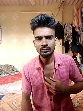 Snapshot of saggy1218 chatting on 12-17-25, 10:21 saggy1218 online show from 12-17-25, 10:21