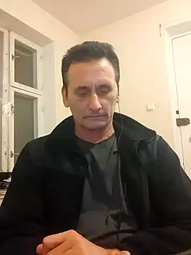 Snapshot of Viause_Kentauelle chatting on 01-23-25, 06:24 Viause Kentauelle online show from 01-23-25, 06:24