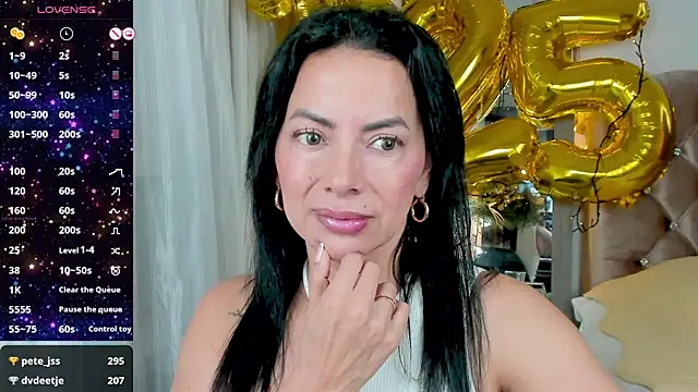 Snapshot of veronika_naughty chatting on 01-02-25, 08:57 veronika naughty online show from 01-02-25, 08:57