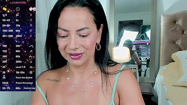 Snapshot of veronika_naughty chatting on 01-13-25, 04:08 veronika naughty online show from 01-13-25, 04:08