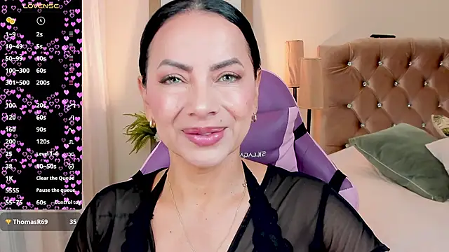 Snapshot of veronika_naughty chatting on 09-12-25, 02:39 veronika naughty online show from 09-12-25, 02:39