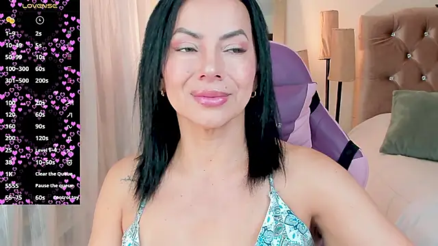 Snapshot of veronika_naughty chatting on 09-23-25, 01:58 veronika naughty online show from 09-23-25, 01:58