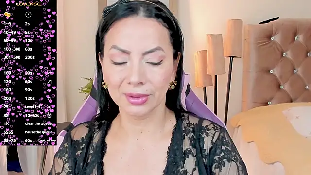 Snapshot of veronika_naughty chatting on 10-04-25, 02:37 veronika naughty online show from 10-04-25, 02:37