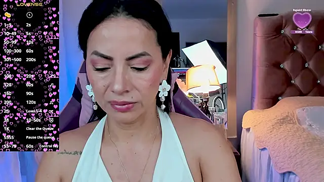 Snapshot of veronika_naughty chatting on 10-11-25, 02:37 veronika naughty online show from 10-11-25, 02:37