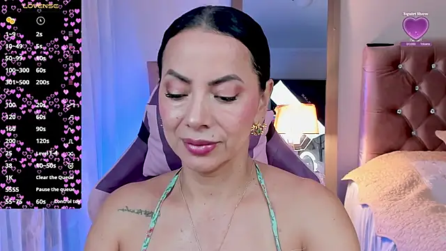 Snapshot of veronika_naughty chatting on 10-14-25, 01:34 veronika naughty online show from 10-14-25, 01:34