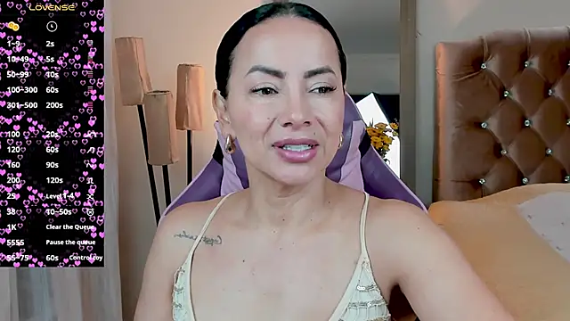 Snapshot of veronika_naughty chatting on 11-10-25, 02:49 veronika naughty online show from 11-10-25, 02:49