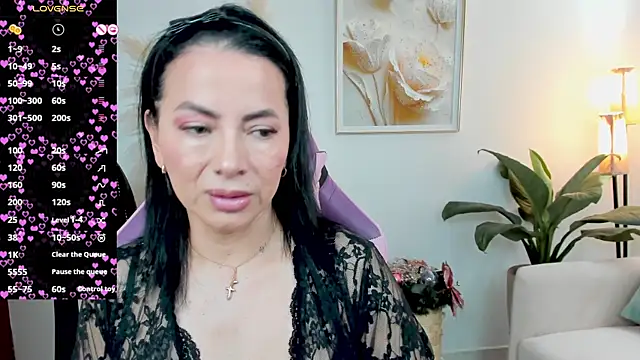 Snapshot of veronika_naughty chatting on 12-05-25, 03:09 veronika naughty online show from 12-05-25, 03:09