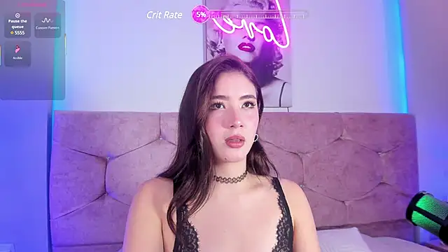 Snapshot of lunar_leen chatting on 03-07-25, 06:54 lunar leen online show from 03-07-25, 06:54