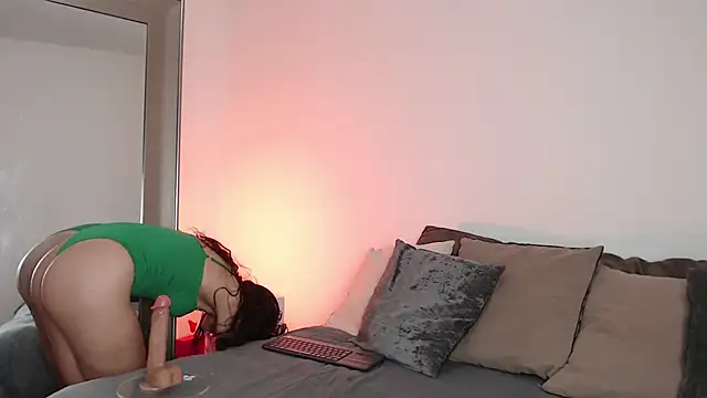 Snapshot of madisex_s chatting on 01-07-26, 12:40 madisex s online show from 01-07-26, 12:40