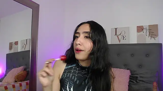 Snapshot of madisex_s chatting on 03-05-26, 03:24 madisex s online show from 03-05-26, 03:24