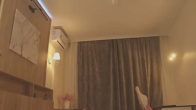 MiaThaine online show from 02-27-26, 03:28