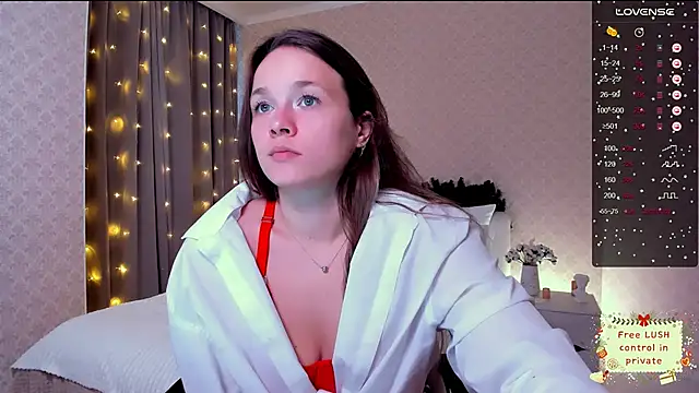 Snapshot of SherillBrill chatting on 12-22-24, 10:49 SherillBrill online show from 12-22-24, 10:49